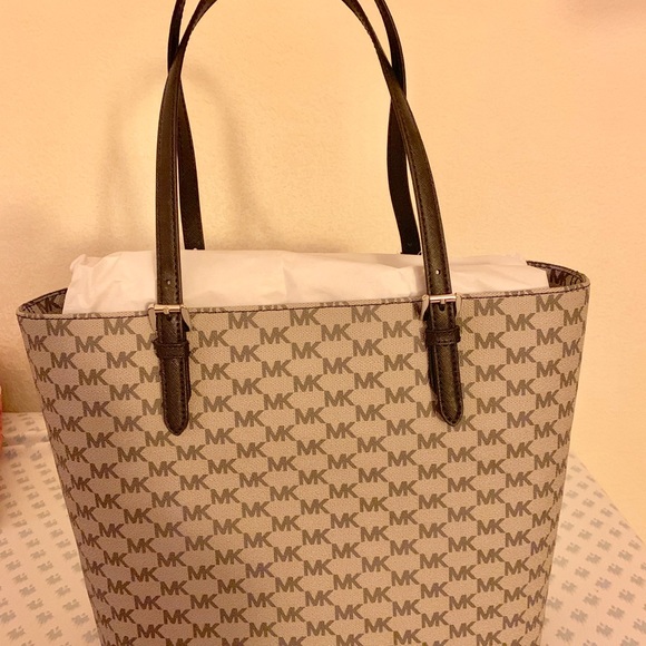 Michael Kors bag - Picture 3 of 6